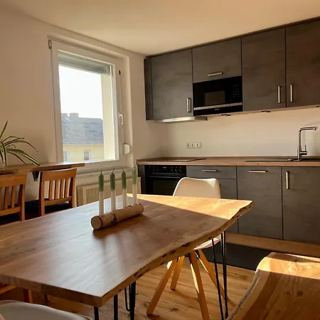 Stilvolle Ferienwohnung, Ruhig, Neu Renoviert Schönberg