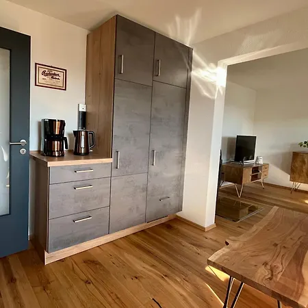 Apartamento Stilvolle Ferienwohnung, Ruhig, Neu Renoviert