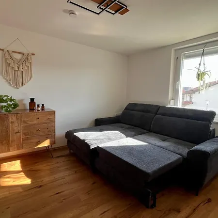 Apartamento Stilvolle Ferienwohnung, Ruhig, Neu Renoviert